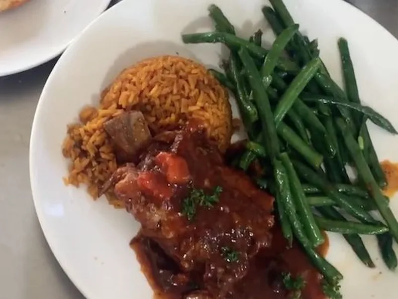 Pressure Cooker Beef Short Ribs with Balsamic Reduction