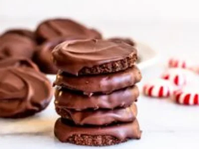 Gluten-Free Thin Mint Cookies with Almond Flour