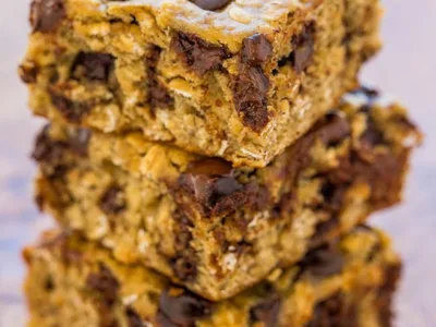 Banana Oatmeal Chocolate Chip Cookie Bars