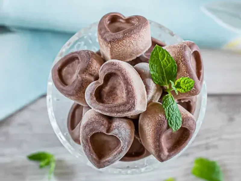 5-Ingredient Keto Chocolate Ice Cream Bombs