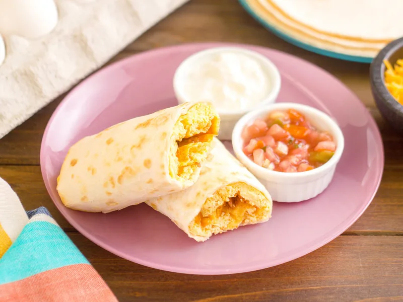 4-Ingredient Low-Carb Skillet Breakfast Wrap