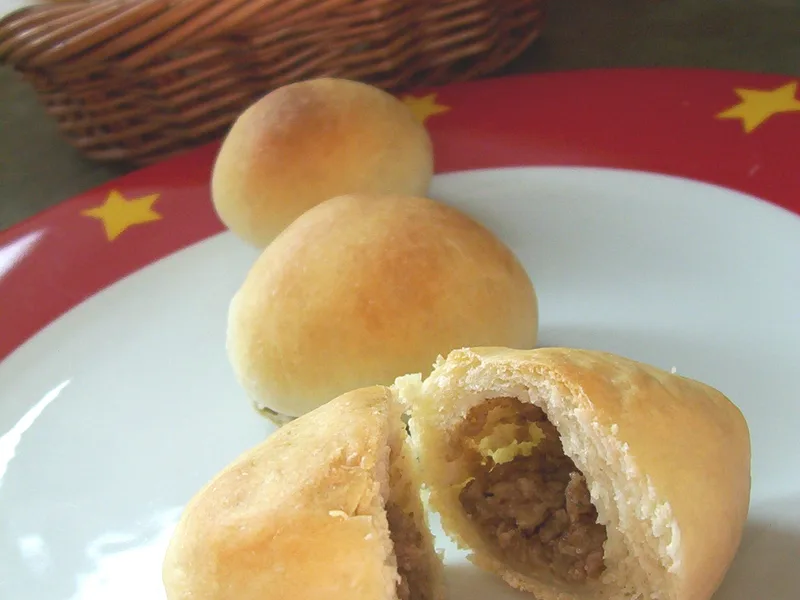 Fleisch Perisky: Yeast Meat Buns