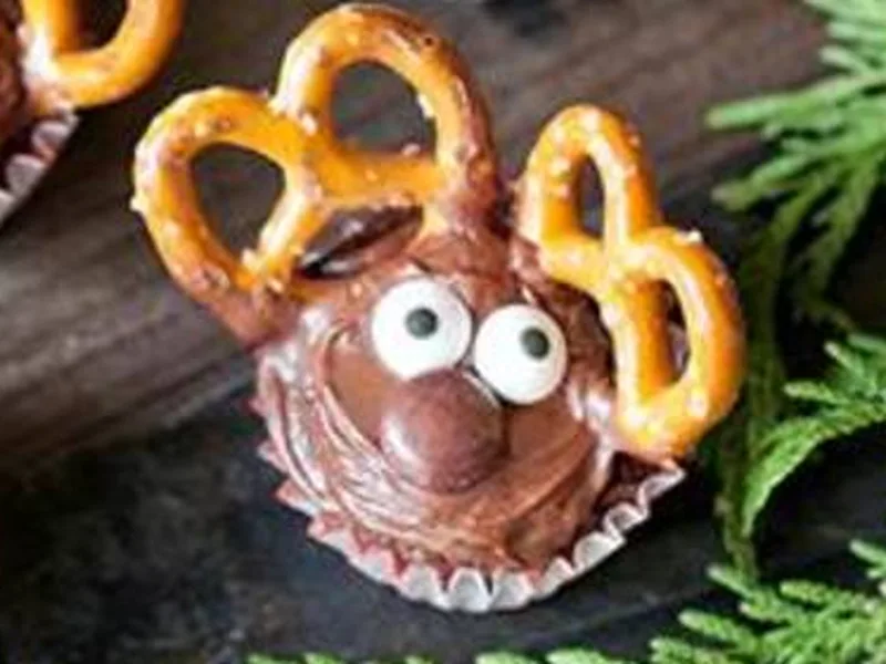 Double Chocolate Mini Reindeer Cupcakes with Pretzel Antlers
