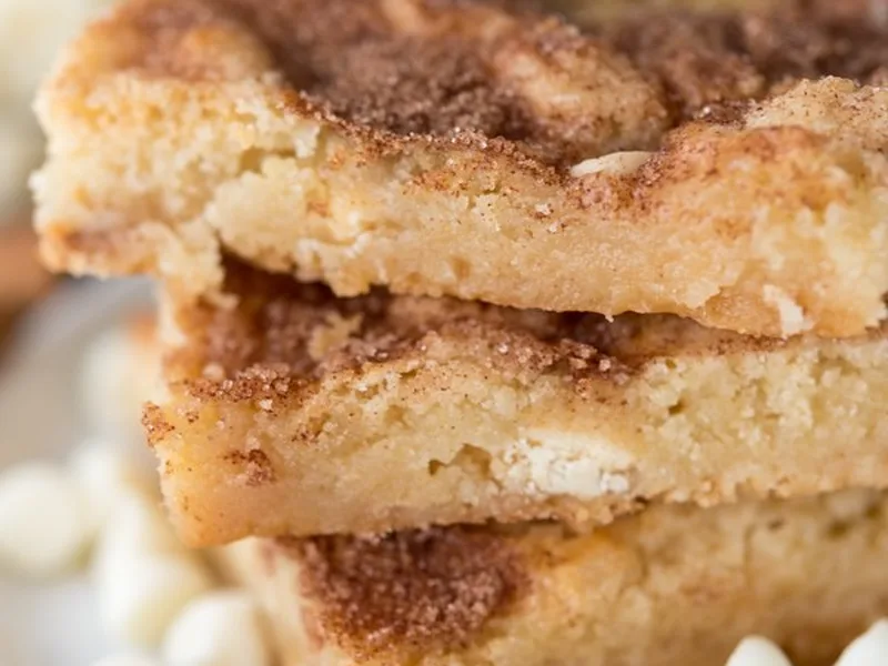 White Chocolate Snickerdoodle Gooey Bars Recipe