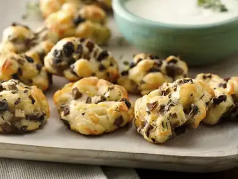 Cheesy Mushroom Crescent Puffs