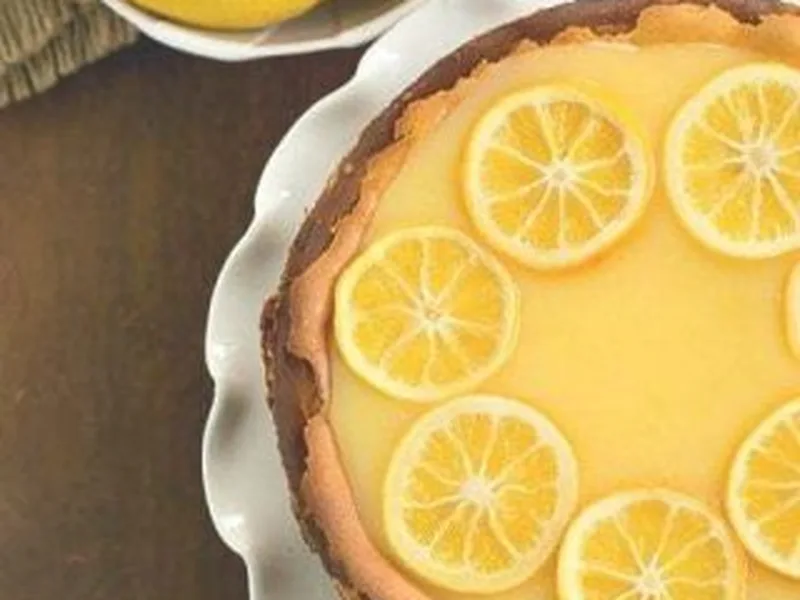 Lemon Bar Cheesecake with Candied Lemon Slices