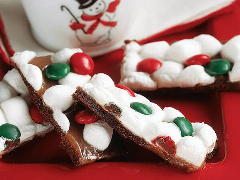 Chocolate Graham Cracker S'mores Bars