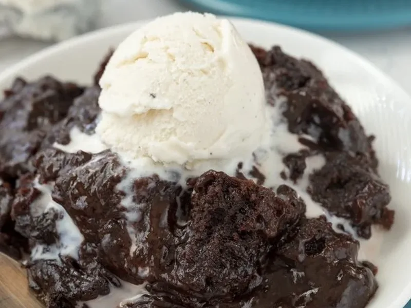 Slow Cooker Brownie Pudding with Chocolate Fudge Layers