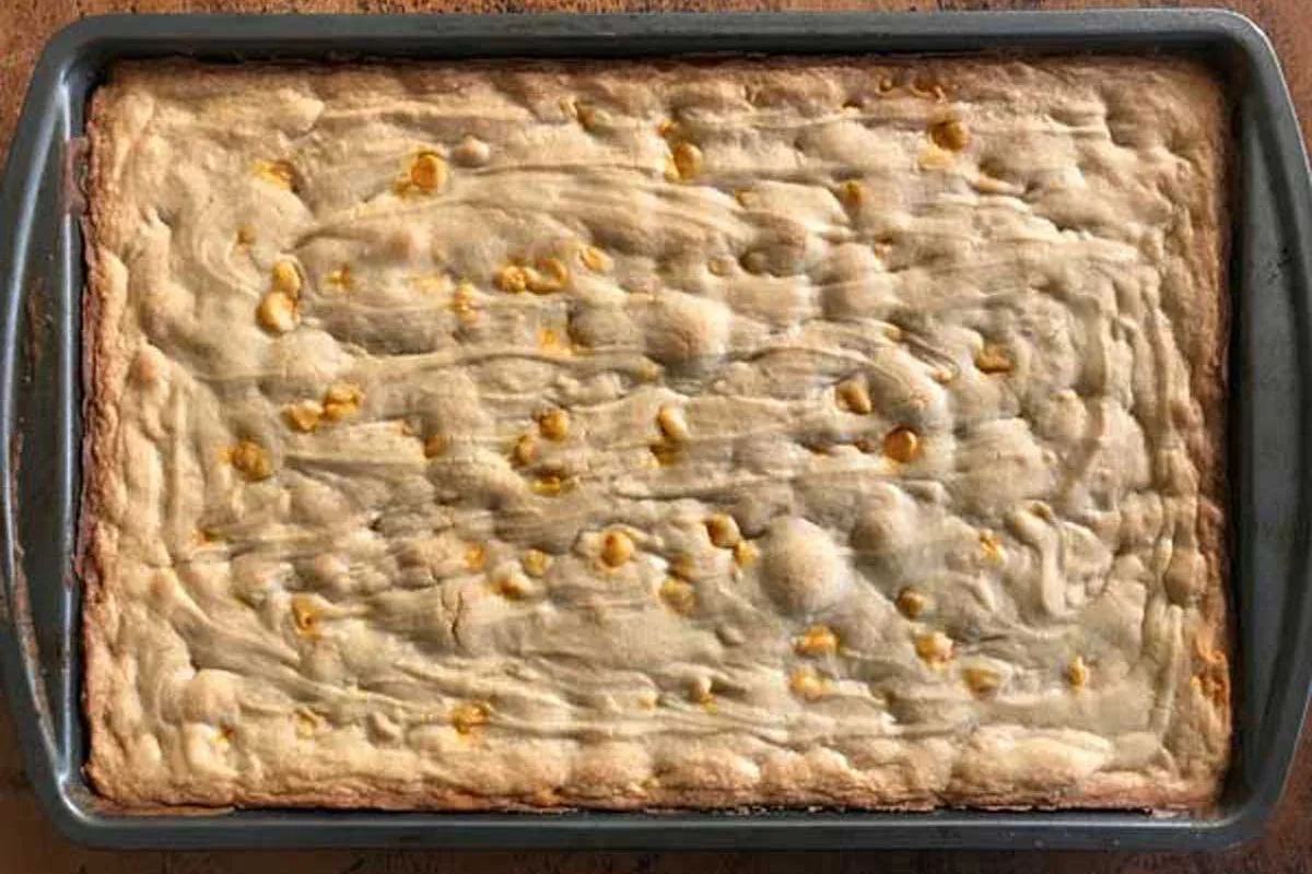 Nestle Pumpkin Spice Blondie Cookie Bars with Brown Sugar | EasyCook