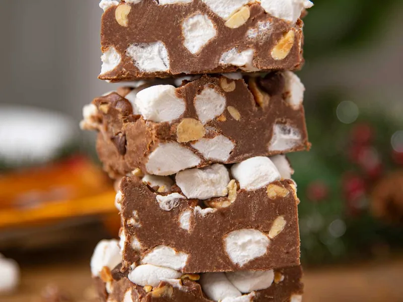 No-Bake Chocolate Peanut Butter Marshmallow Squares