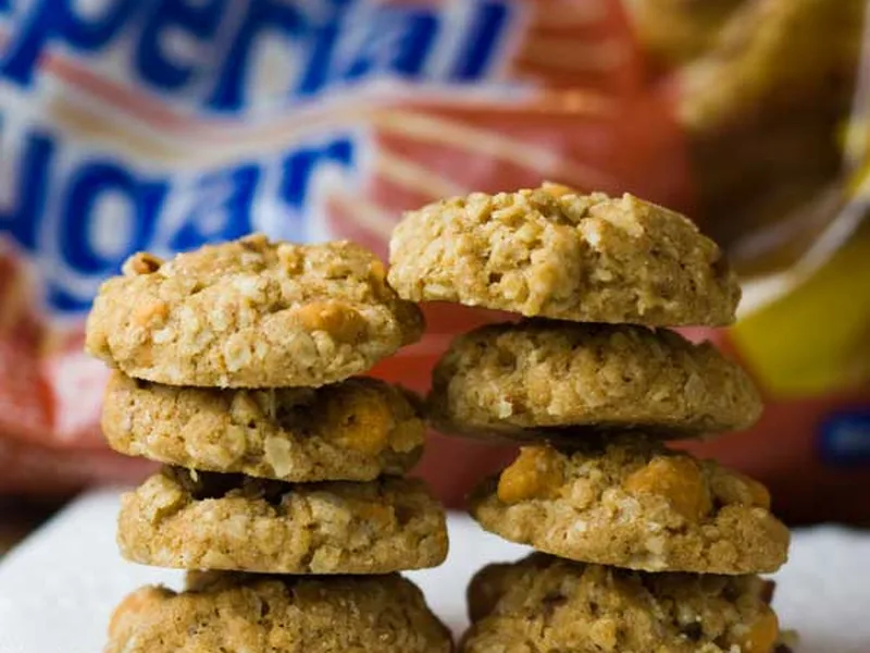 Crunchy Butterscotch Oat Cookies with Pecans