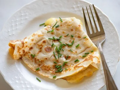 Savory Brie Crepes with Melted Cheese
