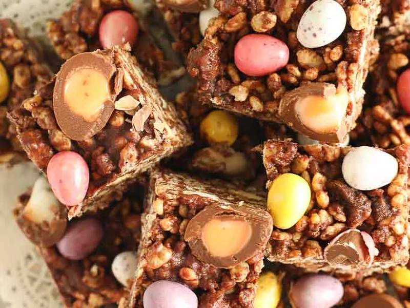 No-Bake Dark Chocolate Rice Crispy Easter Fridge Cake