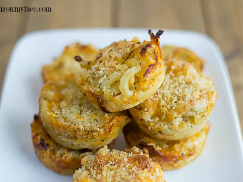 Garlic Ranch Mac and Cheese Cups - Baked Muffin Pan Recipe
