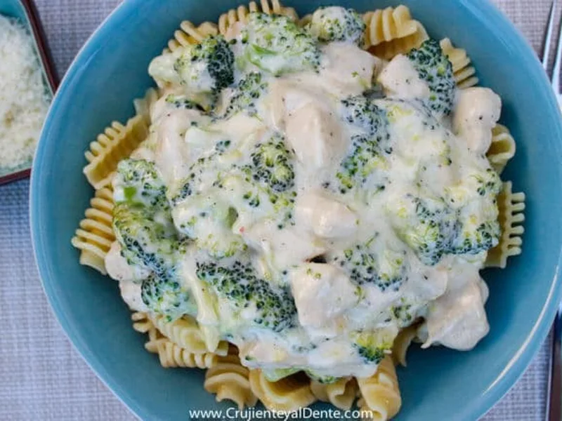 Creamy Pasta with Broccoli and Chicken