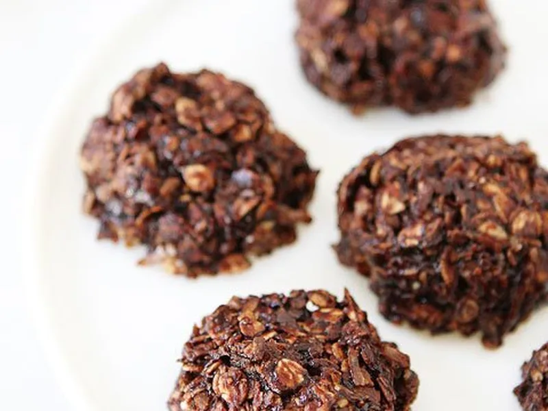 No-Bake Chocolate Oat Cookies with Coconut and Almond Butter