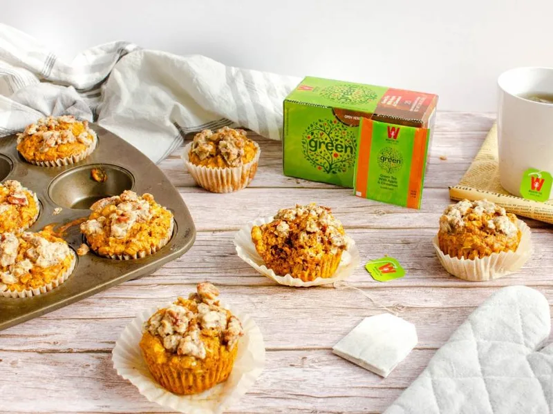 Pumpkin Green Tea Muffins with Pecan Streusel Topping