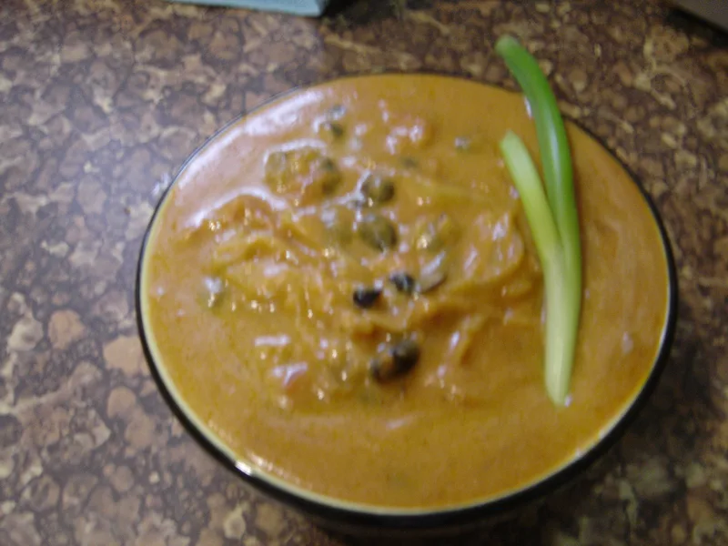 Velvety Pumpkin Black Bean Soup with Curry