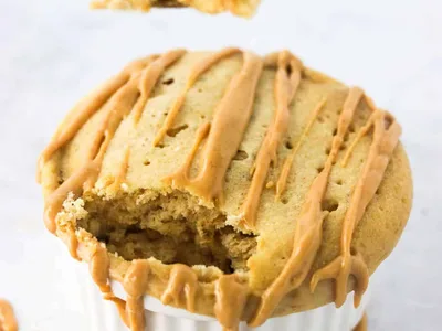 60-Second Peanut Butter Protein Mug Cake