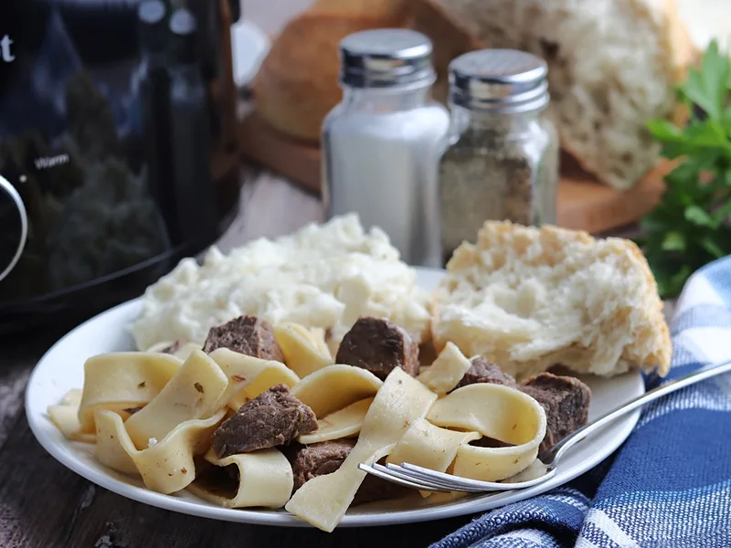 Slow Cooker Beef and Noodles with Mushroom Gravy