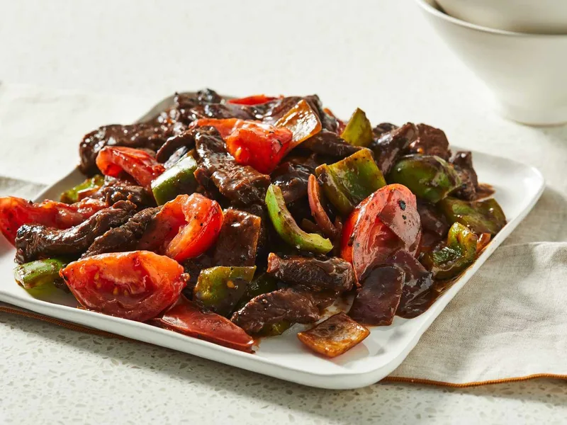 Instant Pot Pepper Steak with Tender Beef and Bell Peppers