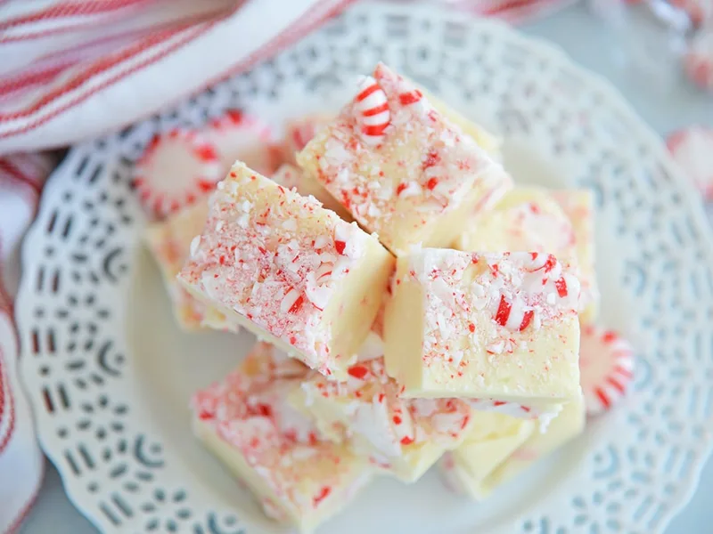 Easy Peppermint Fudge with White Chocolate and Candy Pieces