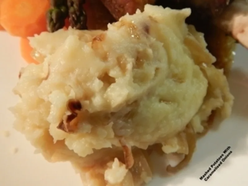 Creamy Mashed Potatoes with Caramelized Onions