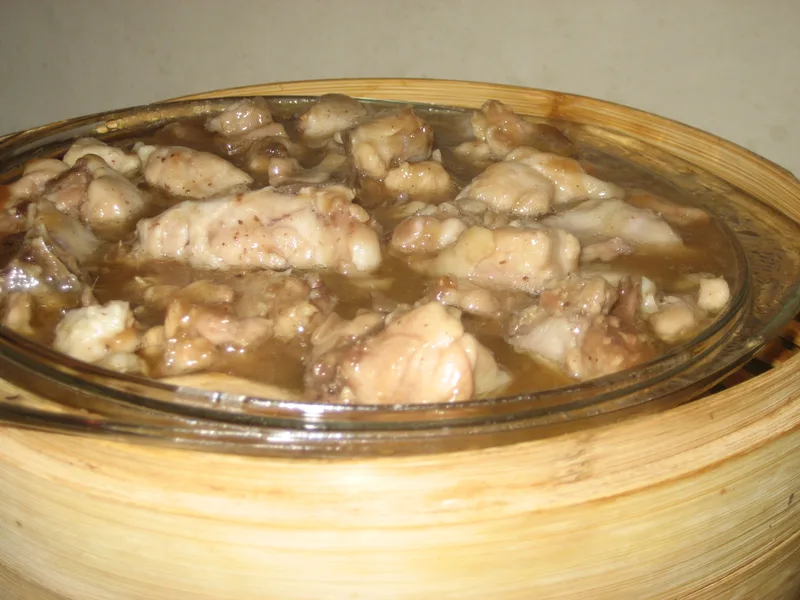 Cantonese Steamed Chicken with Fresh Lemon and Ginger