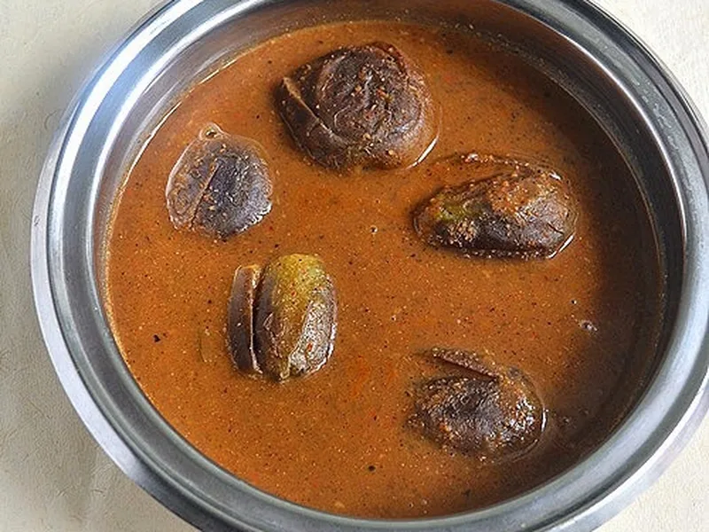 Ennai Kathirikkai Kuzhambu: Tangy Eggplant Curry