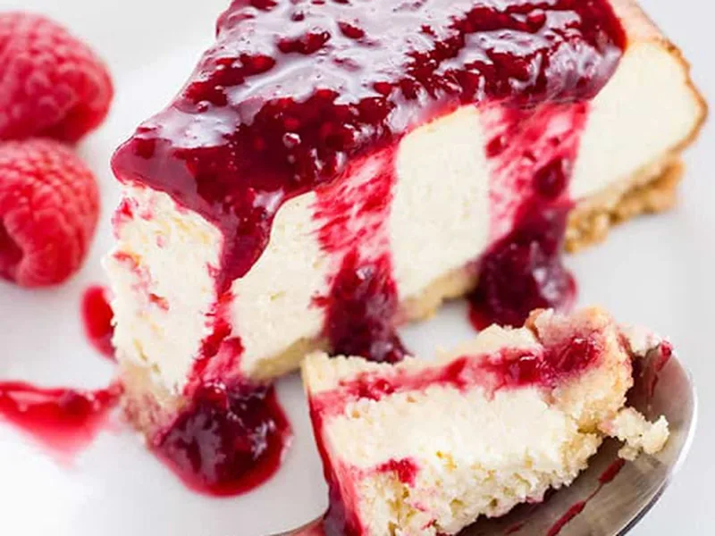 Keto Almond Flour Cheesecake with Erythritol