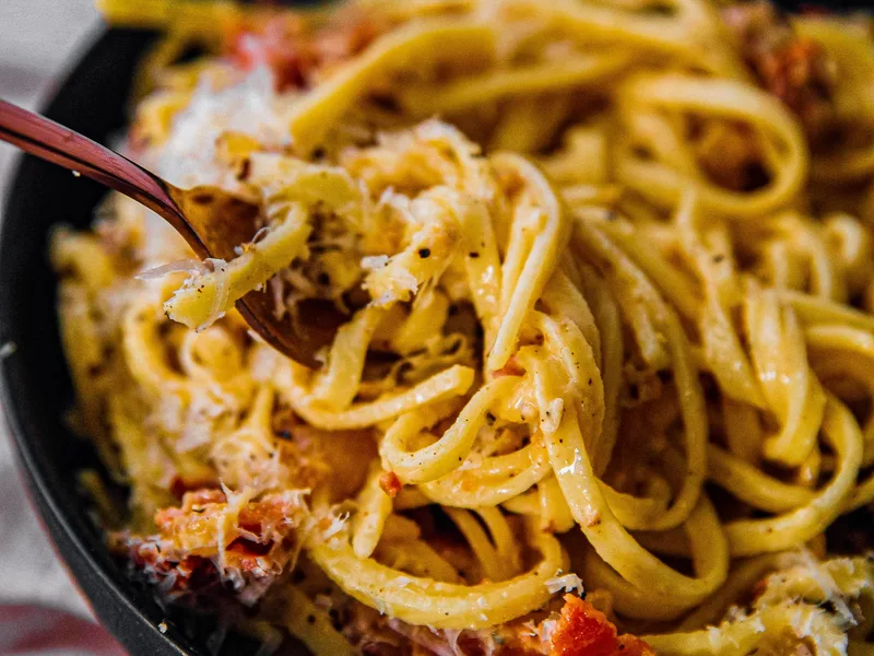 Creamy Bacon Carbonara with Vermouth and Onions