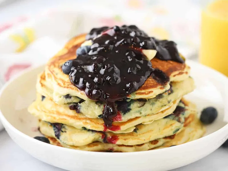 Fluffy Lemon Blueberry Buttermilk Pancakes