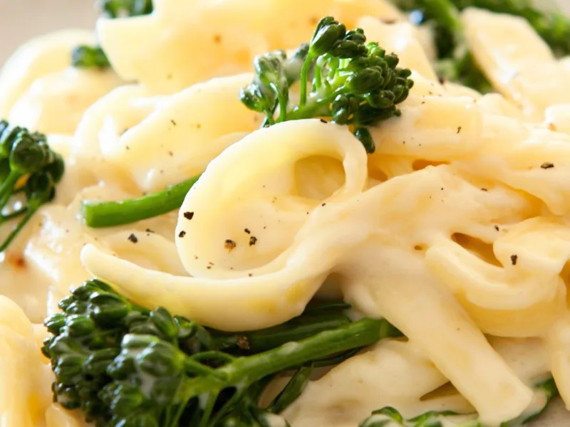 Honey Dijon Chicken Fettuccine with Broccoli