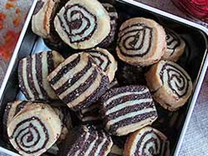 Black and White European Christmas Cookies with Chocolate Hazelnut