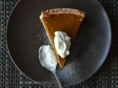 Homemade Pumpkin Pie with Butter Crust