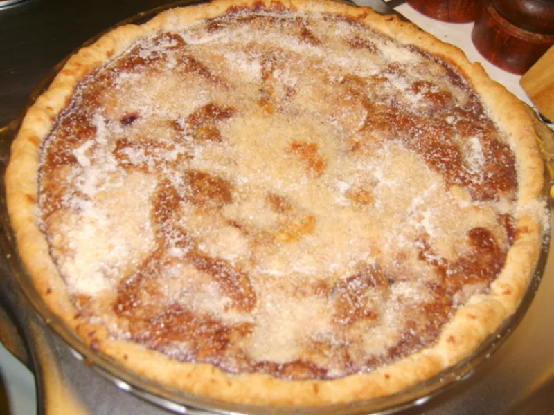 Blueberry Pie with Crumbly Streusel Topping