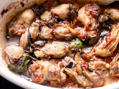 Spicy Broiled Oysters with Chili Garlic Sauce - Keto Recipe