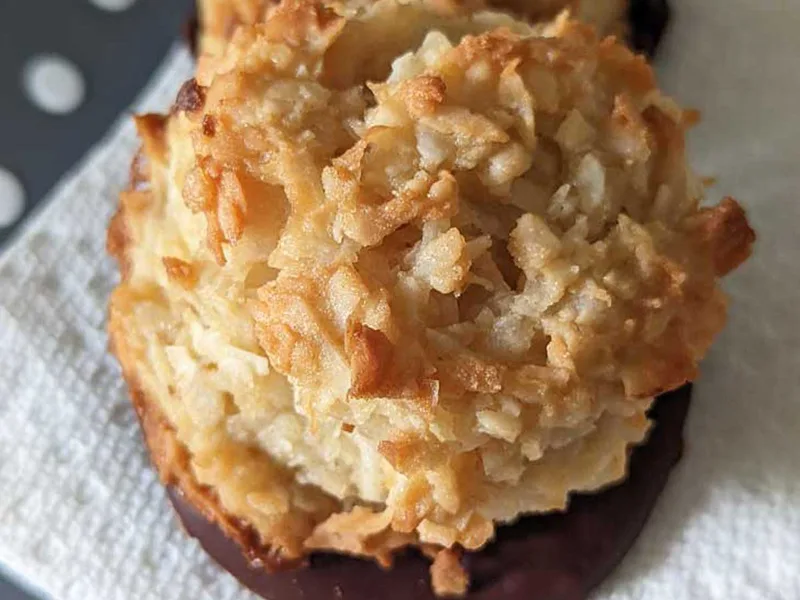 Coconut Macaroons with Dark Chocolate Base