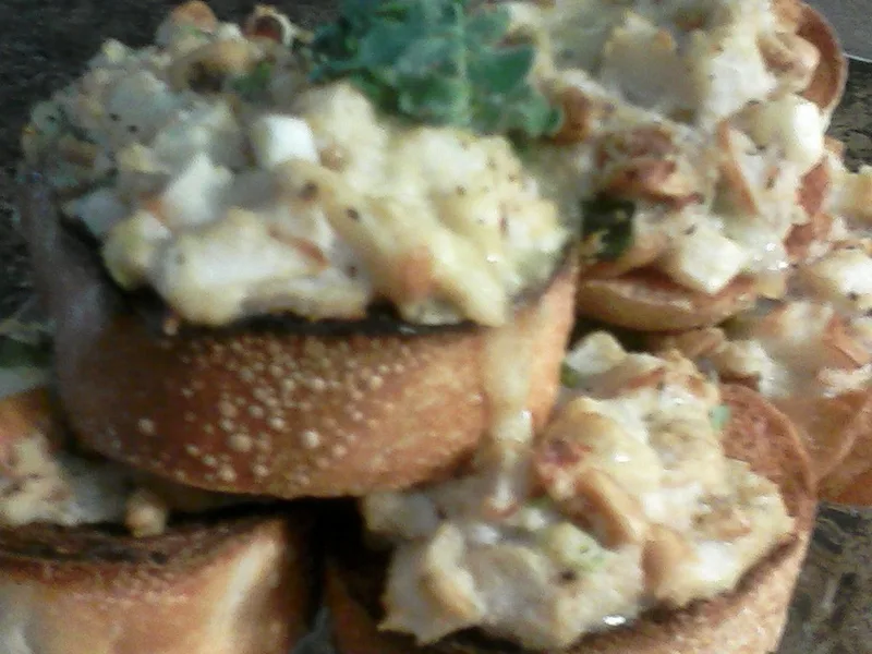 Pear Bacon Brie Crostini with Walnuts