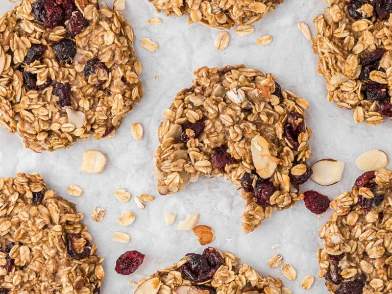 No-Bake Banana Oat Cookies with Cranberries
