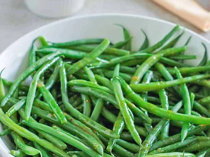 Outback Steakhouse Steamed Green Beans with Seasoned Butter