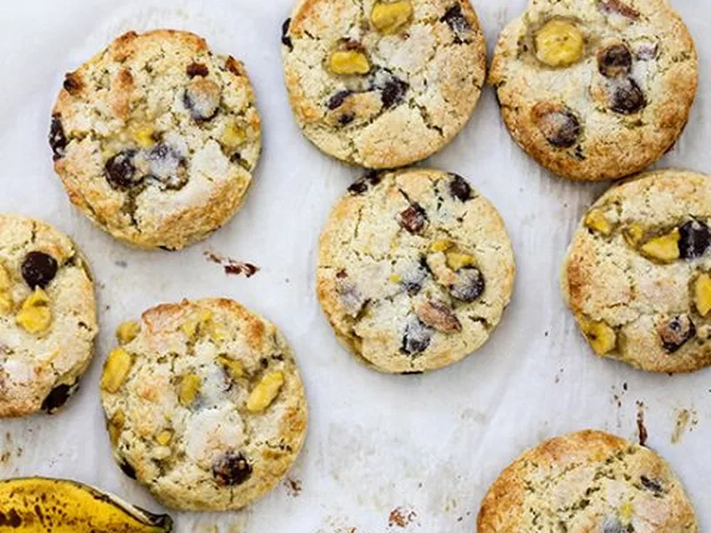 Banana Chocolate Chip Almond Scones