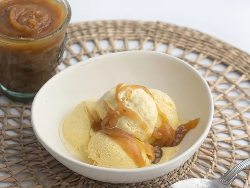 Copycat Friendly's Smooth Peanut Butter Ice Cream Sauce