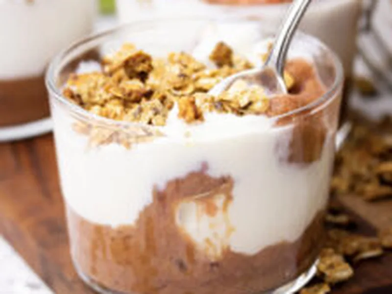 Homemade Rhubarb Compote and Yogurt Parfaits