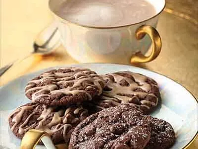 Chocolate Chai Latte Cookies with Cinnamon Glaze