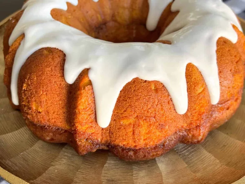 Cinnamon Roll Pumpkin Bundt Cake with Vanilla Glaze