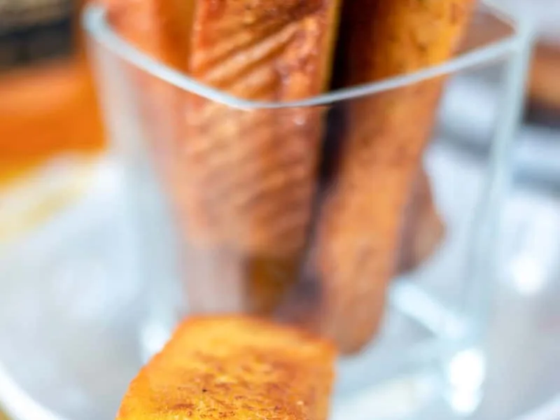 Crispy French Toast Sticks with Cinnamon Sugar Coating