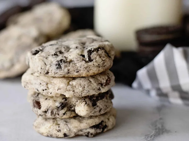 Cake Batter Oreo Cookies with White Chocolate Chips