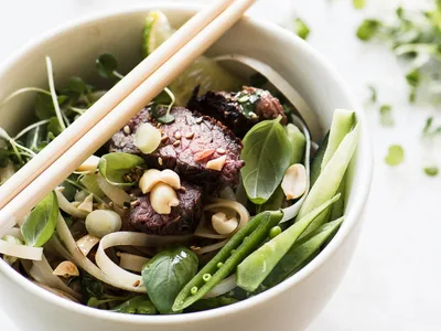Grilled Sirloin Pad Thai Noodle Salad