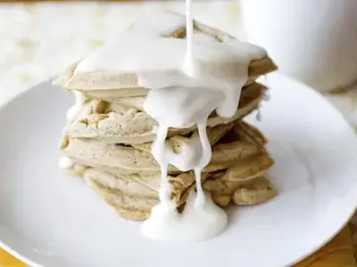 Cinnamon Bun Waffles with Sweet Glaze